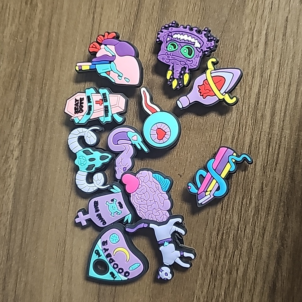 Croc charms